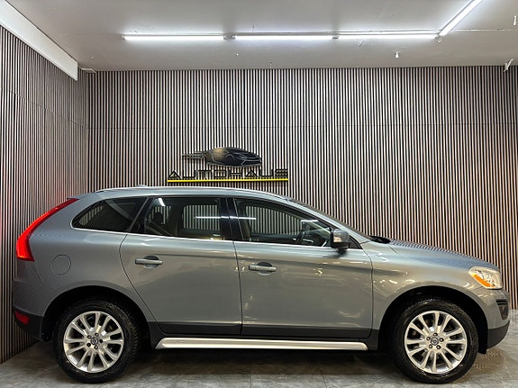 Volvo XC60 3 of 5