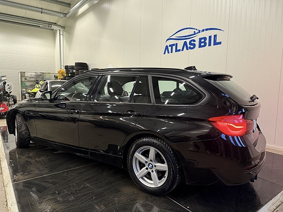 BMW 320d 3 of 27