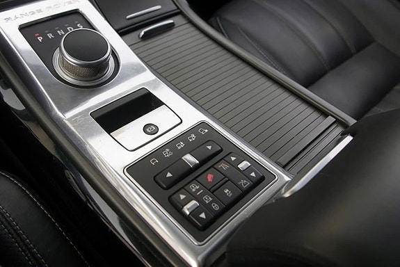 Land Rover Range Rover Sport 23 of 25