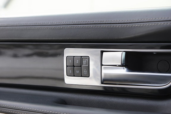Land Rover Range Rover Sport 20 of 28