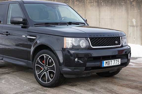 Land Rover Range Rover Sport 3 of 5