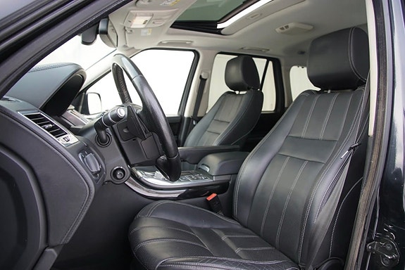 Land Rover Range Rover Sport 14 of 25