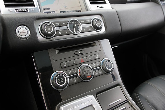Land Rover Range Rover Sport 25 of 28