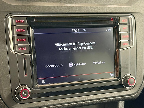 Volkswagen Caddy Maxi 19 of 19