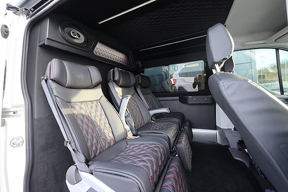 Volkswagen Crafter 10 of 19