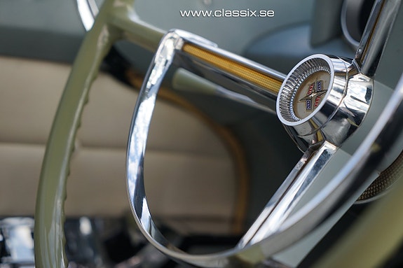 Lincoln Continental 5 of 5