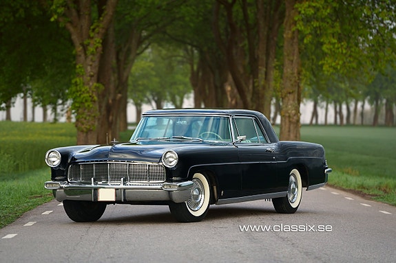 Lincoln Continental 19 of 24
