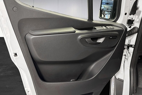 Mercedes-Benz Sprinter 317 15 of 19