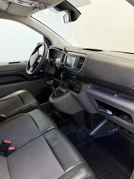 Toyota Proace 10 of 12