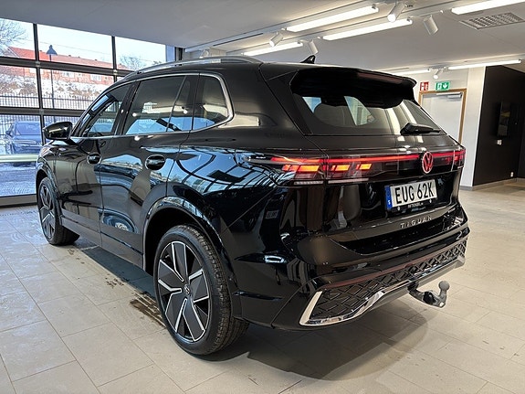 Volkswagen Tiguan 8 of 20