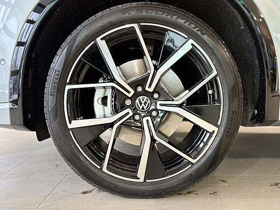 Volkswagen Tiguan 9 of 20