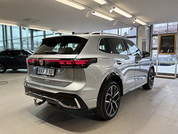Volkswagen Tiguan 6 of 20