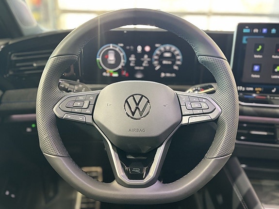 Volkswagen Tiguan 13 of 20