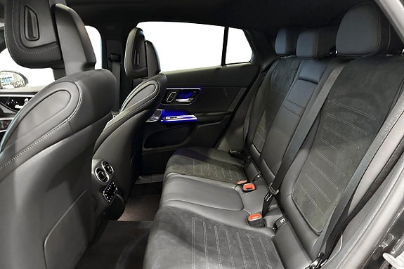 Mercedes-Benz GLC300 de 11 of 16