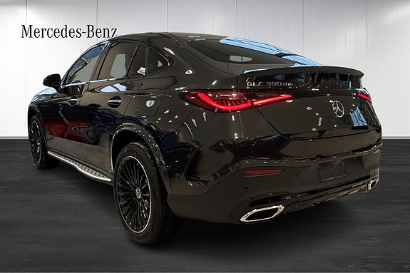 Mercedes-Benz GLC300 de 4 of 5