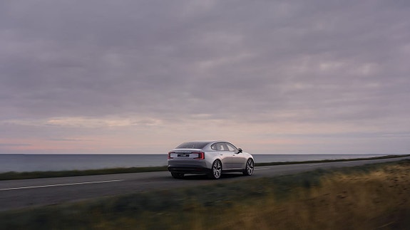 Volvo ES90 9 of 15