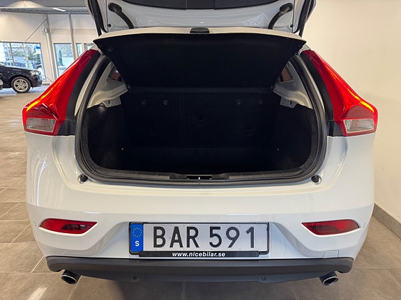 Volvo V40 5 of 5