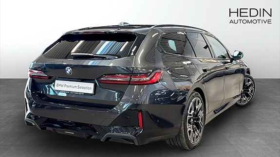 BMW 520 2 of 5