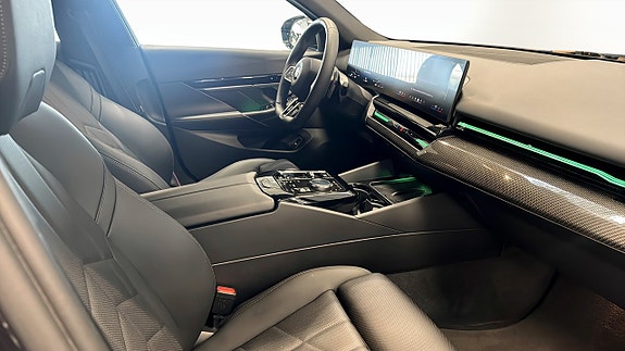BMW 520 3 of 5