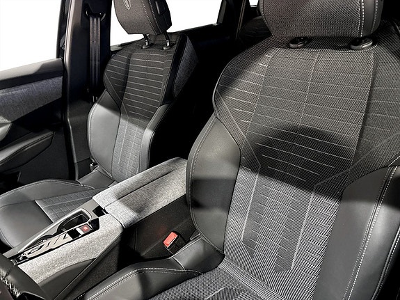Peugeot 5008 5 of 5