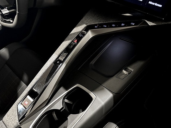 Peugeot 5008 10 of 15