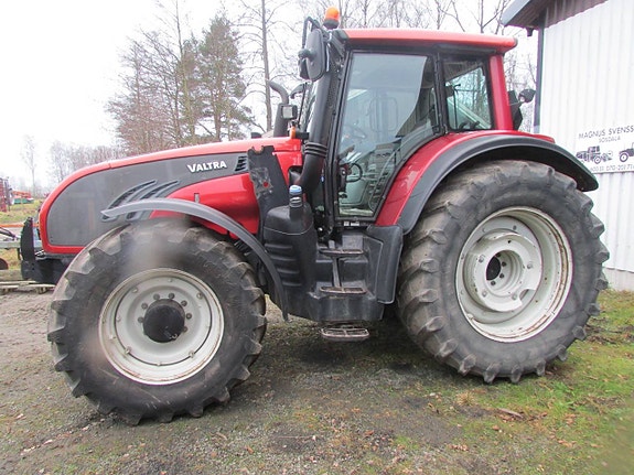 Valtra T213