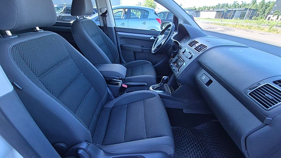 Volkswagen Touran 11 of 15