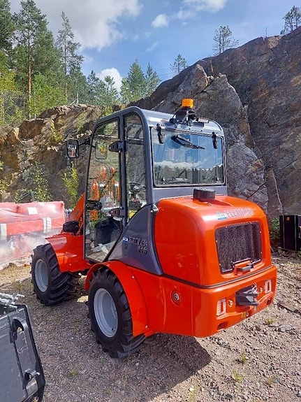 Flexi Trac 1226 cab 3 of 5
