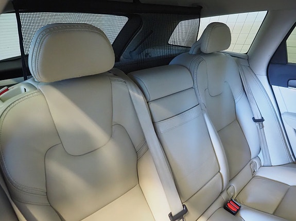 Volvo V90 Cross Country 14 of 26