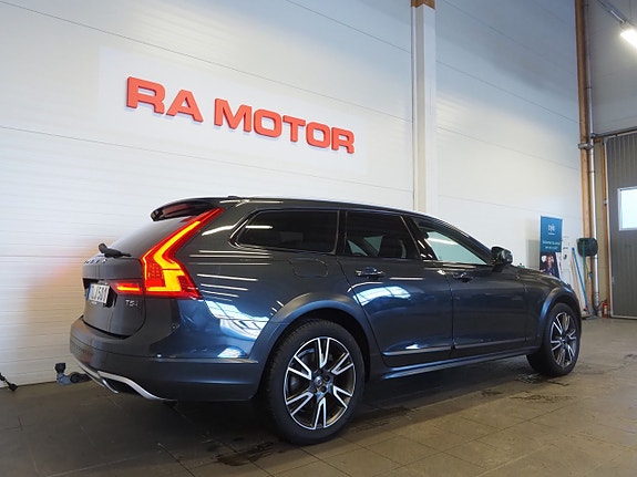 Volvo V90 Cross Country 5 of 5