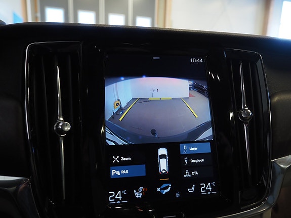 Volvo V90 Cross Country 22 of 26
