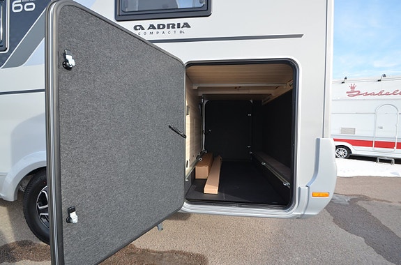 Adria COMPACT DL 60Y - Fiat MultiJet3 140HP (103kW) 35L 6 of 18