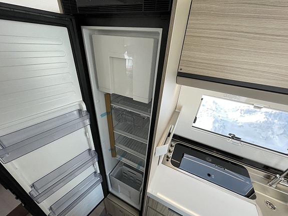 Adria COMPACT DL 60Y - Fiat MultiJet3 140HP (103kW) 35L 11 of 18