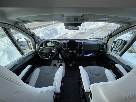 Adria COMPACT DL 60Y - Fiat MultiJet3 140HP (103kW) 35L 16 of 18