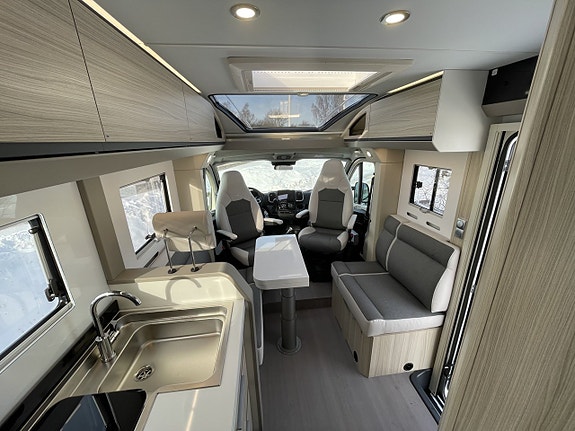 Adria COMPACT DL 60Y - Fiat MultiJet3 140HP (103kW) 35L 15 of 18