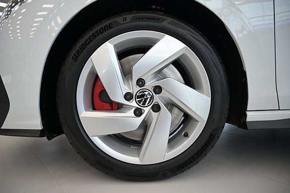 Volkswagen Golf I 11 of 28