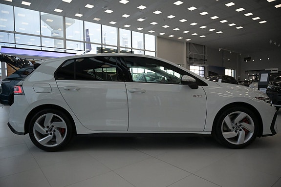 Volkswagen Golf I 6 of 28