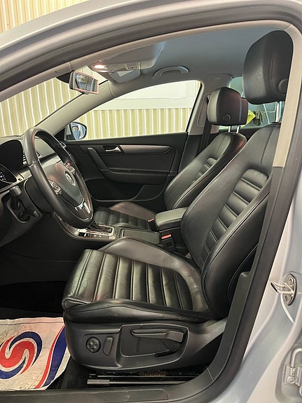 Volkswagen Passat 9 of 20