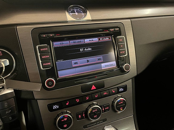 Volkswagen Passat 15 of 20
