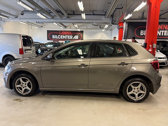 Volkswagen Polo 3 of 5