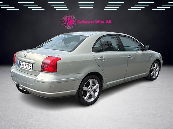 Toyota Avensis 8 of 20