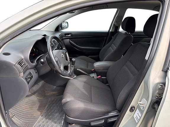 Toyota Avensis 14 of 20