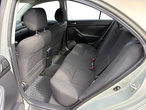 Toyota Avensis 16 of 20