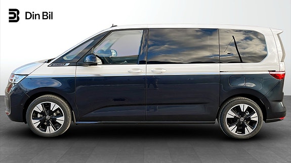 Volkswagen Multivan 2 of 5