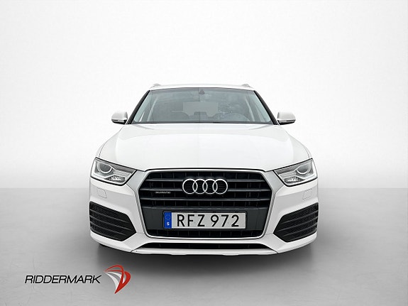 Audi Q3 3 of 5
