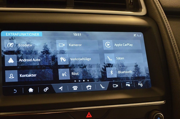 Jaguar E-PACE 11 of 25