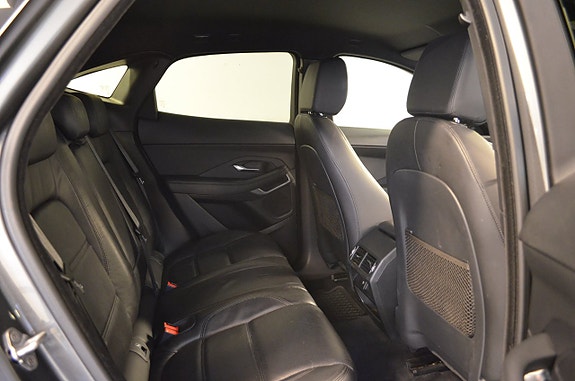 Jaguar E-PACE 20 of 25