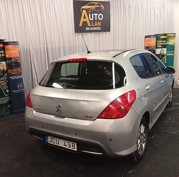 Peugeot 308 4 of 5