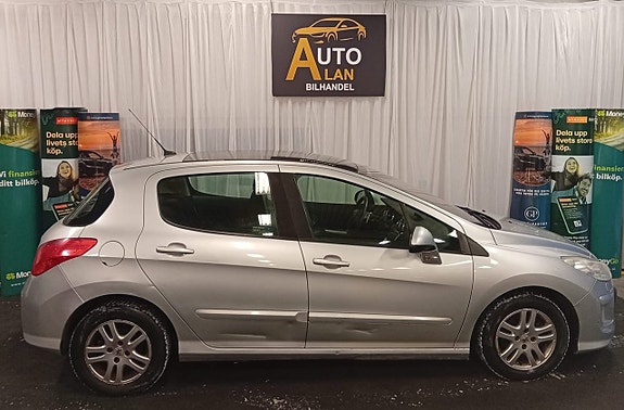 Peugeot 308 3 of 5