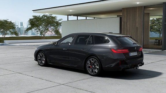 BMW 530e 2 of 13